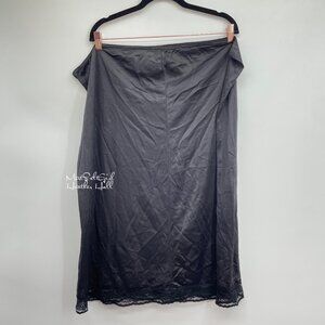 Vtg Plus Size Black Nylon Slip with Lace Hem USA Made Size 26W-28W RN 20960